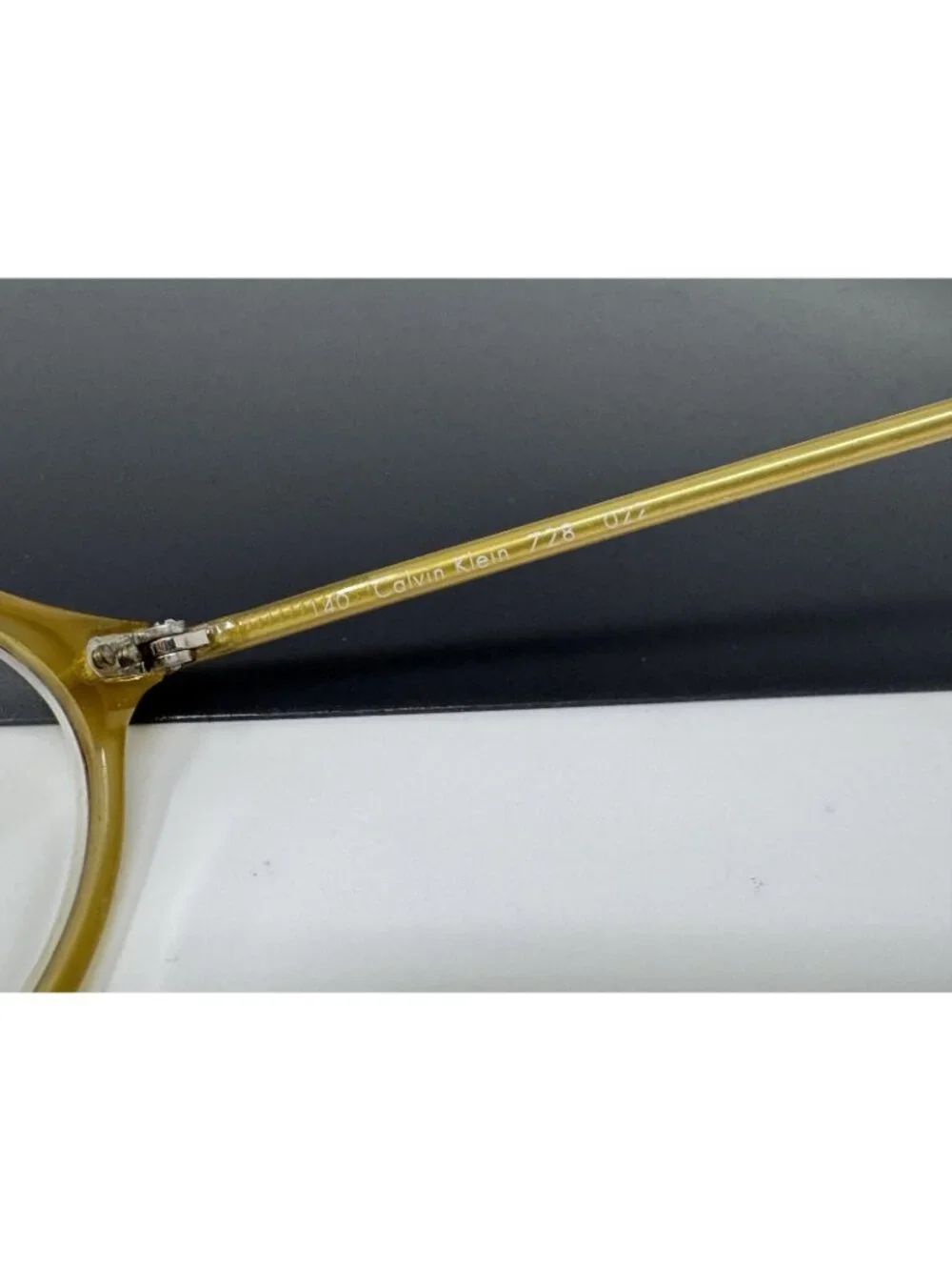 CALVIN KLEIN 728 022 OVAL RIM EYEGLASSES FRAMES ITALY 48 -16 140
